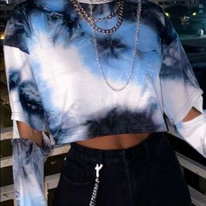 Cropped Tie-Dye Longsleeve